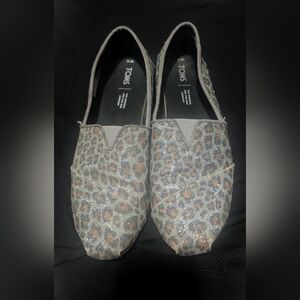 TOMS Women's Sparkle Leopard Flats - Silver and Brown